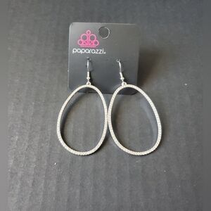 Paparazzi Rhinestone Silver Oval Earrings